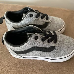 Toddler boy vans size 6